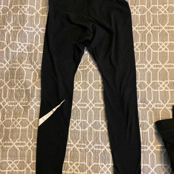 Nike leggings - Picture 3 of 3